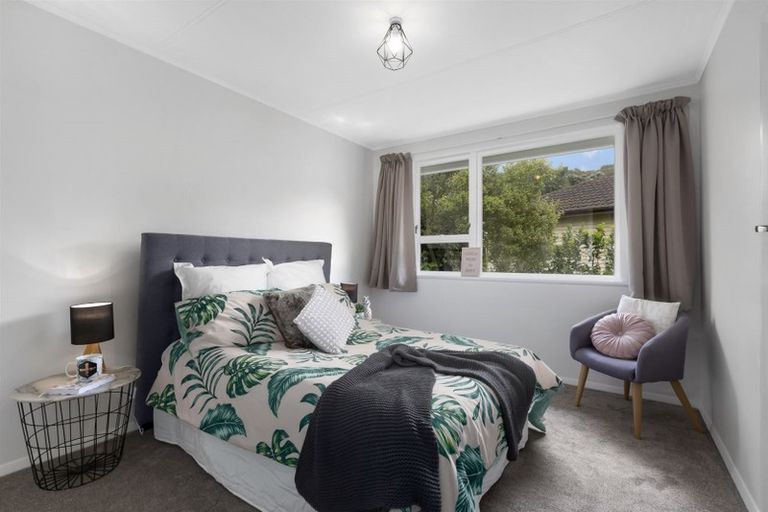 Photo of property in 63 Rangituhi Crescent, Takapuwahia, Porirua, 5022