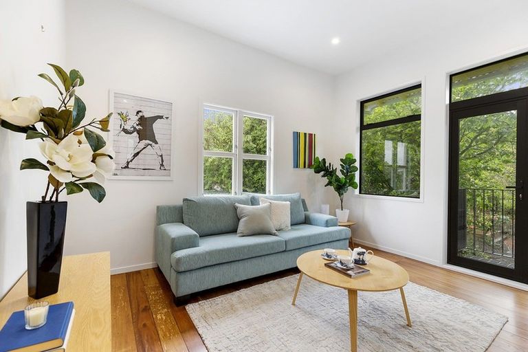 Photo of property in 4 Maldive Street, Khandallah, Wellington, 6035