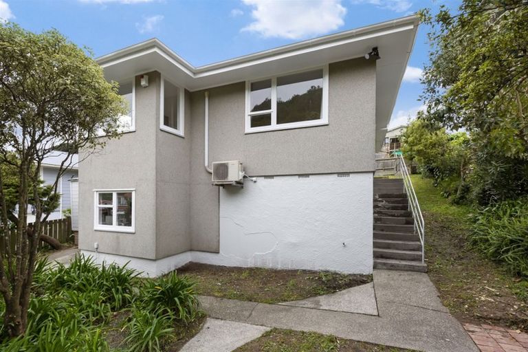 Photo of property in 63 Rangituhi Crescent, Takapuwahia, Porirua, 5022