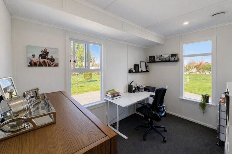 Photo of property in 63b Phillips Street, Tikokino, 4273