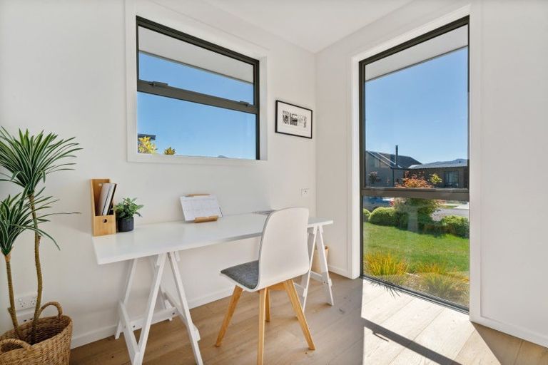 Photo of property in 29 Pounamu Avenue, Albert Town, 9305