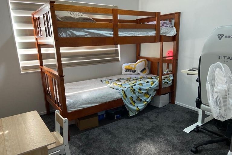 Photo of property in 40 Whareatua Avenue, Takanini, 2112