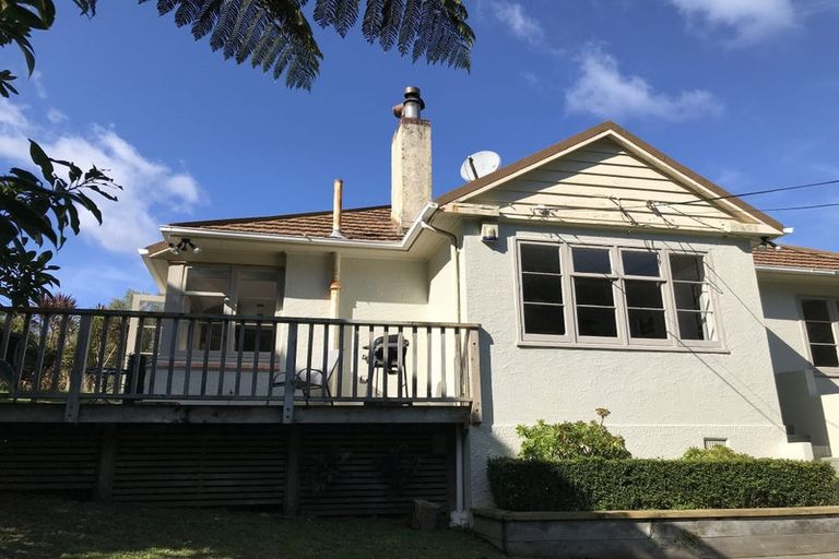 Photo of property in 46 Sunshine Avenue, Karori, Wellington, 6012