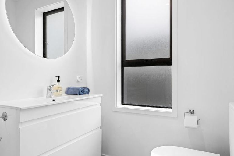 Photo of property in 106 Mackworth Street, Woolston, Christchurch, 8062