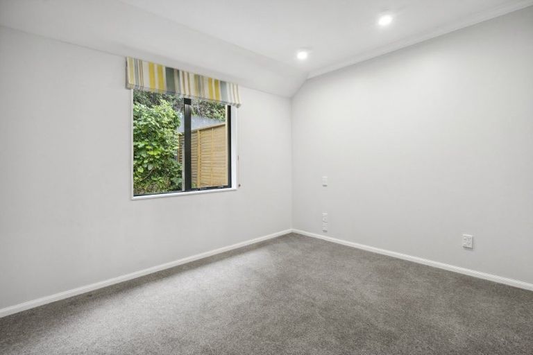 Photo of property in 41 Futuna Close, Karori, Wellington, 6012