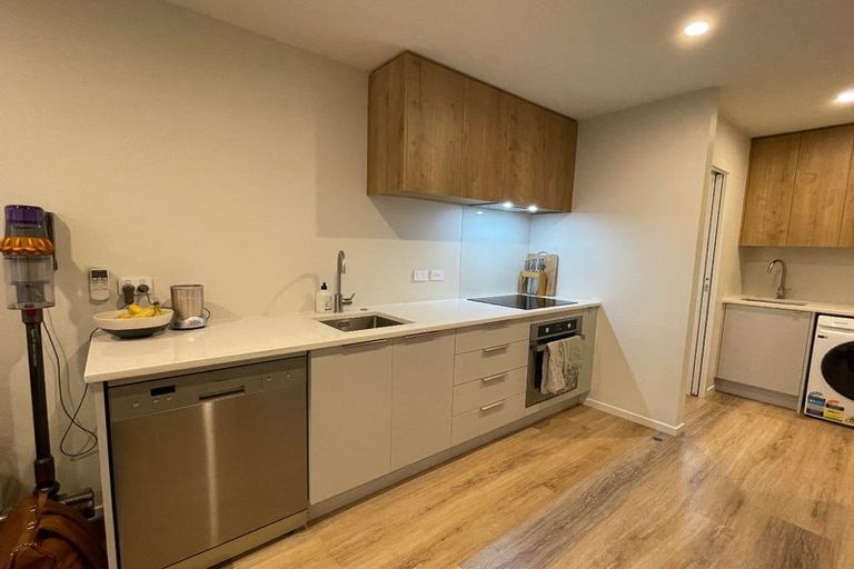 Photo of property in 2/28 Fitzherbert Road, Wainuiomata, Lower Hutt, 5014