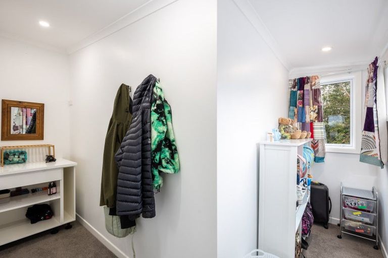 Photo of property in 8 York Crescent, Westown, New Plymouth, 4310