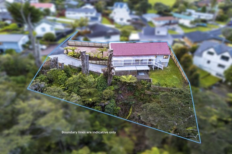 Photo of property in 81 Spence Road, Henderson, Auckland, 0612