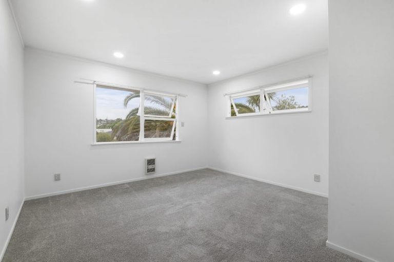Photo of property in 86 Marlborough Avenue, Glenfield, Auckland, 0629