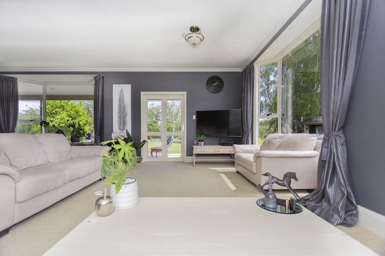 Photo of property in 10 Robins Road, Alma, Oamaru, 9492