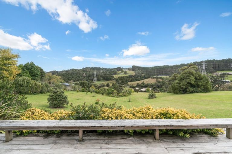 Photo of property in 165b Oraha Road, Kumeu, 0892