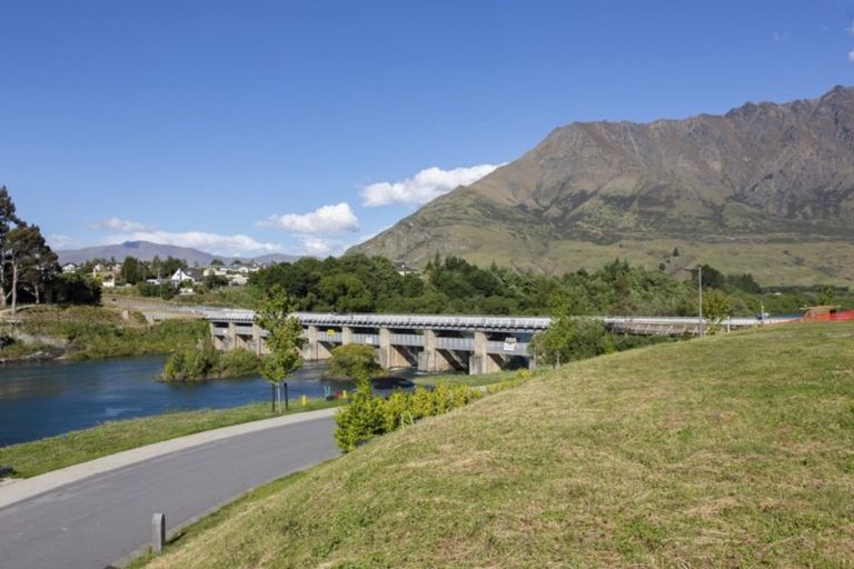 Photo of property in 3 Old Homestead Place, Kawarau Falls, Queenstown, 9300