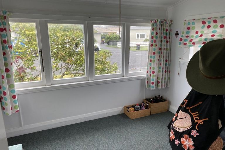 Photo of property in 9 Kinross White Street, Napier South, Napier, 4110