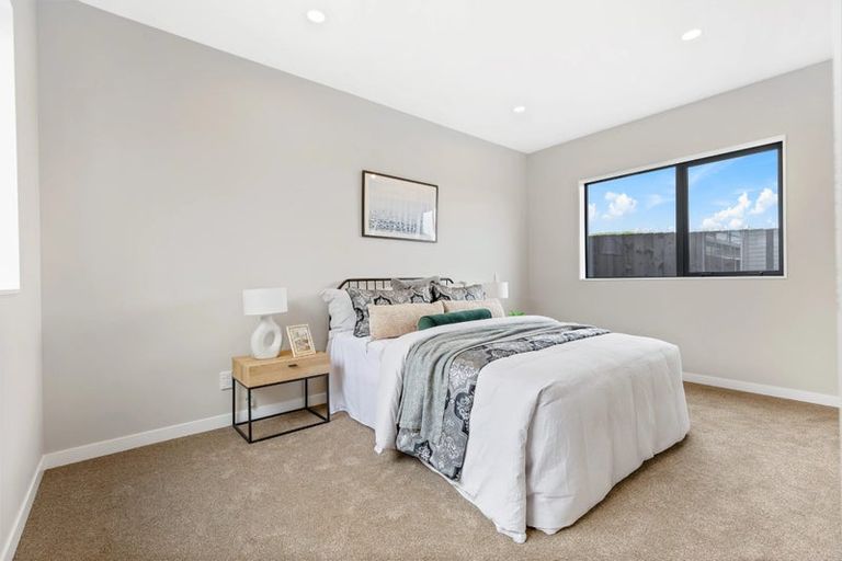 Photo of property in 94 Huanui Drive, Wainui, 0992