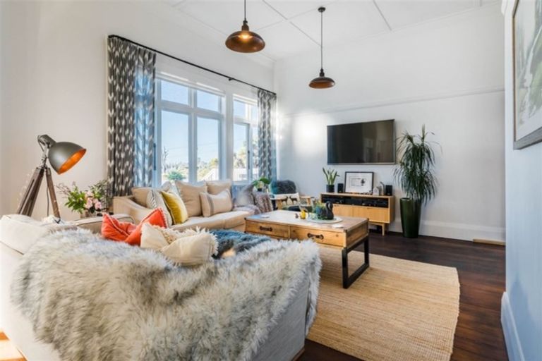 Photo of property in 374 Ridge Road, Coatesville, Albany, 0793