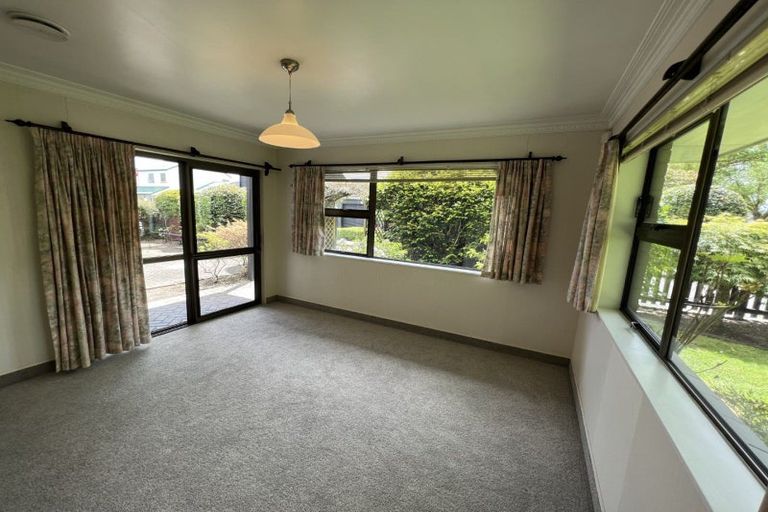 Photo of property in 142a Victoria Avenue, Hokowhitu, Palmerston North, 4410