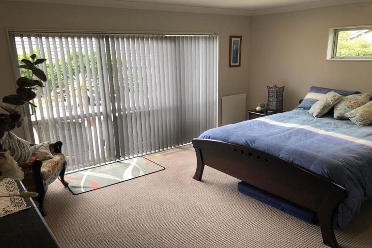 Photo of property in 26 Speldhurst Grove, Stokes Valley, Lower Hutt, 5019