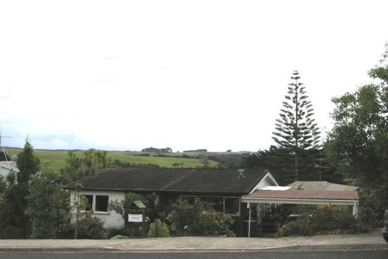 Photo of property in 14 Willis Street, Torbay, Auckland, 0630