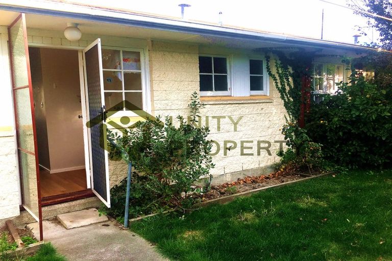 Photo of property in 2b Wentworth Street, Ilam, Christchurch, 8041