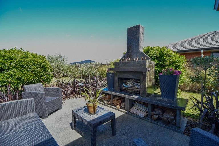 Photo of property in 50 Armstrong Avenue, Carterton, 5713