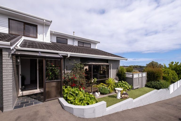 Photo of property in 142 Parklands Avenue, Bell Block, New Plymouth, 4312