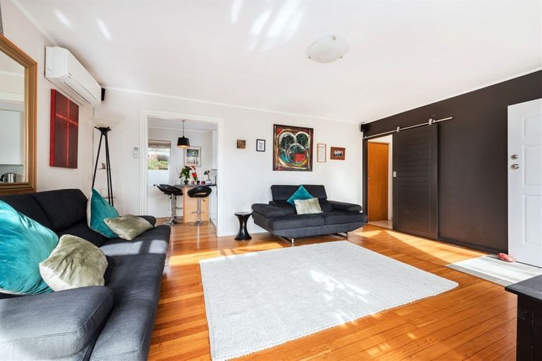 Photo of property in 1/21 Solar Road, Glen Eden, Auckland, 0602