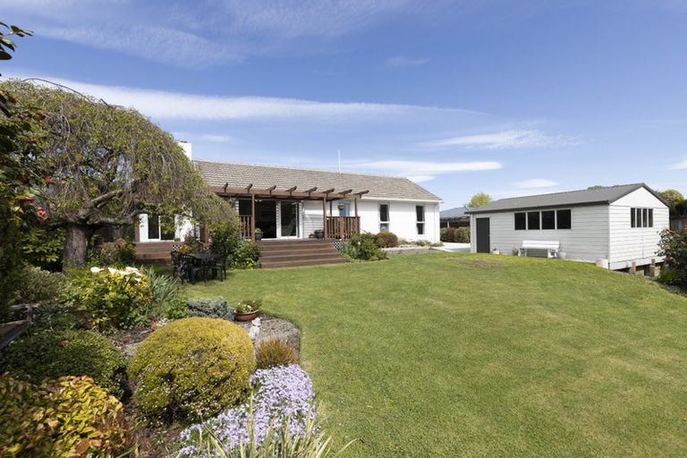 Photo of property in 4b Canberra Place, Redwood, Christchurch, 8051