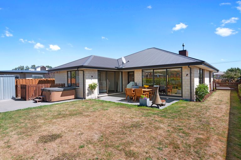 Photo of property in 79 Kennedys Bush Road, Halswell, Christchurch, 8025