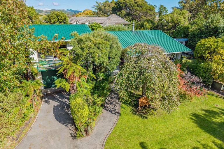 Photo of property in 15 Alexander Street, Waikanae, 5036