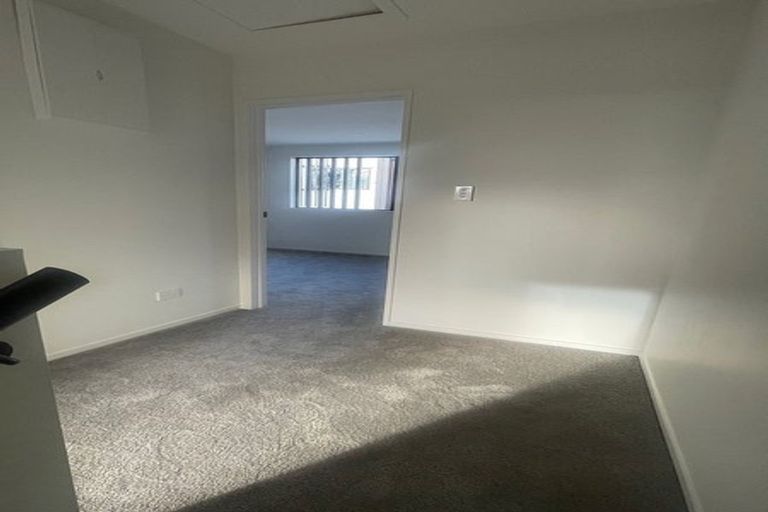 Photo of property in 4/18 Dellwood Avenue, Henderson, Auckland, 0612