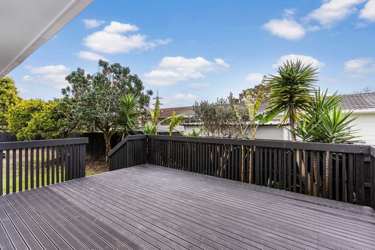 Photo of property in 54 Sikkim Crescent, Clover Park, Auckland, 2019