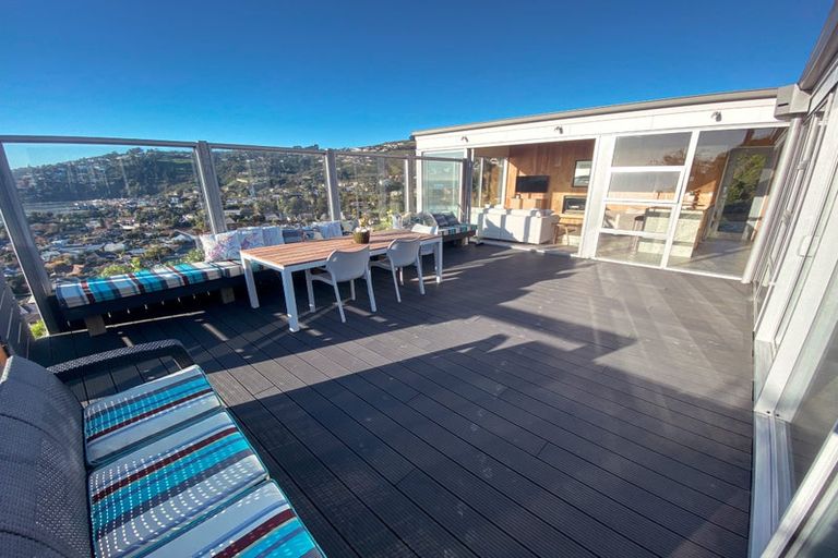 Photo of property in 22a Glendevere Terrace, Redcliffs, Christchurch, 8081