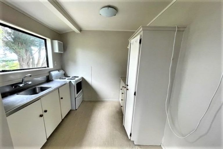 Photo of property in 1/21 Midgley Road, West Harbour, Auckland, 0618