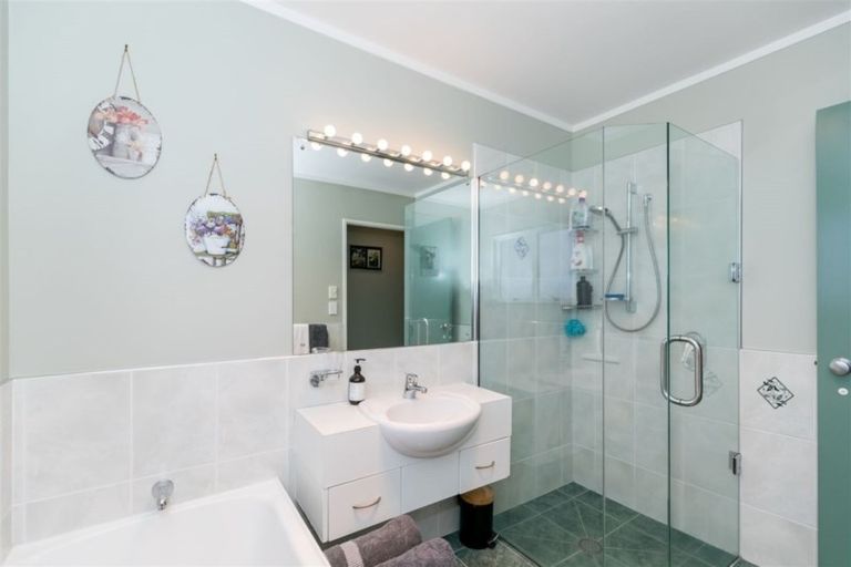 Photo of property in 195 George Melrose Drive, Te Awamutu, 3800