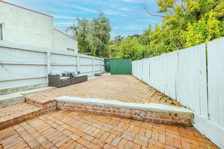 Photo of property in 74 Royal Terrace, Dunedin Central, Dunedin, 9016