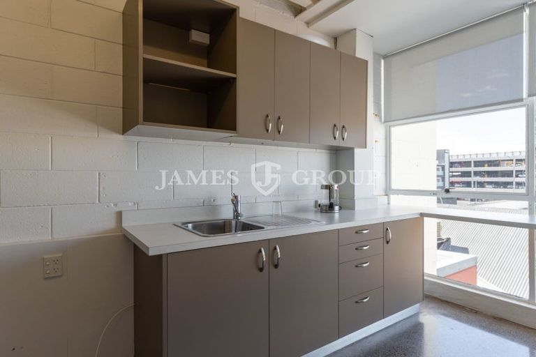 Photo of property in 1b/6 Kingdon Street, Newmarket, Auckland, 1023
