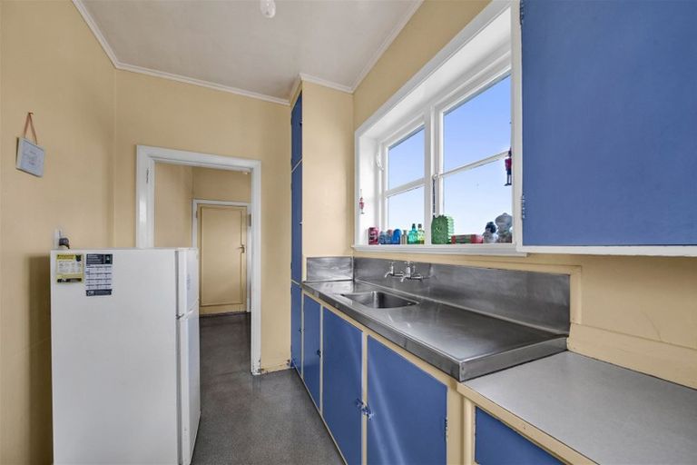 Photo of property in 40-42 Dixon Avenue, Hawera, 4610