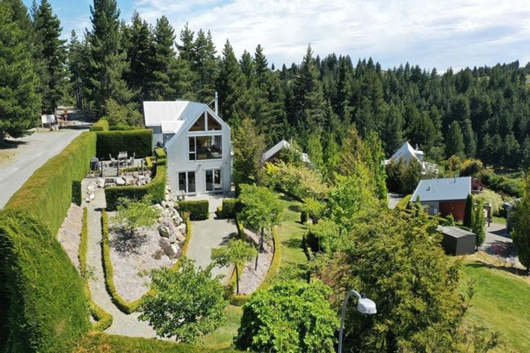 Photo of property in 20 Murray Place, Lake Tekapo, 7999