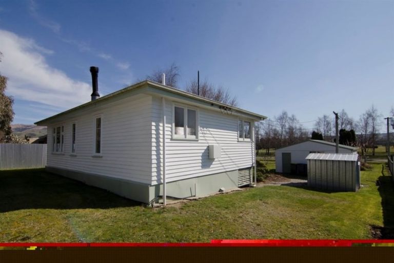 Photo of property in 12 Domain Road, Ettrick, Roxburgh, 9572