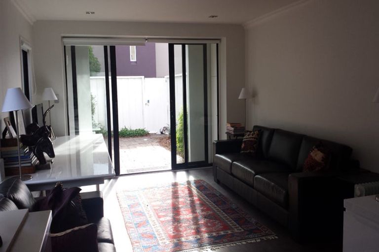 Photo of property in 2/7 Beveridge Street, Christchurch Central, Christchurch, 8013
