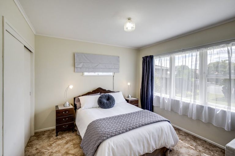 Photo of property in 38 Puketapu Road, Taradale, Napier, 4112