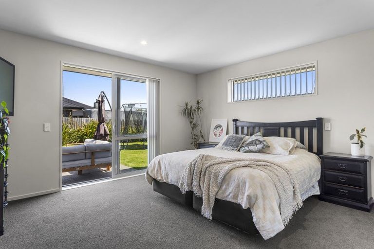 Photo of property in 5 Hamlett Drive, Woodend, 7610