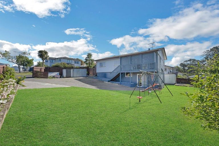 Photo of property in 96 Moire Road, Massey, Auckland, 0614