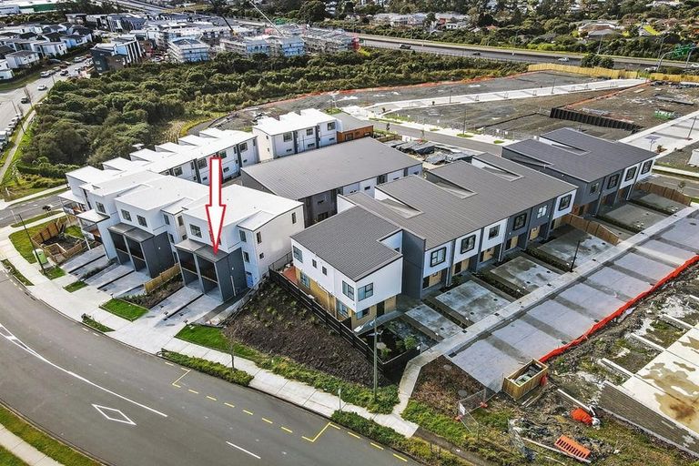 Photo of property in 58 Westgate Drive, Massey, Auckland, 0614