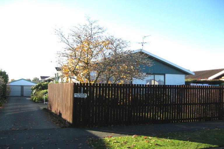 Photo of property in 1/26 Greenock Street, Redwood, Christchurch, 8051