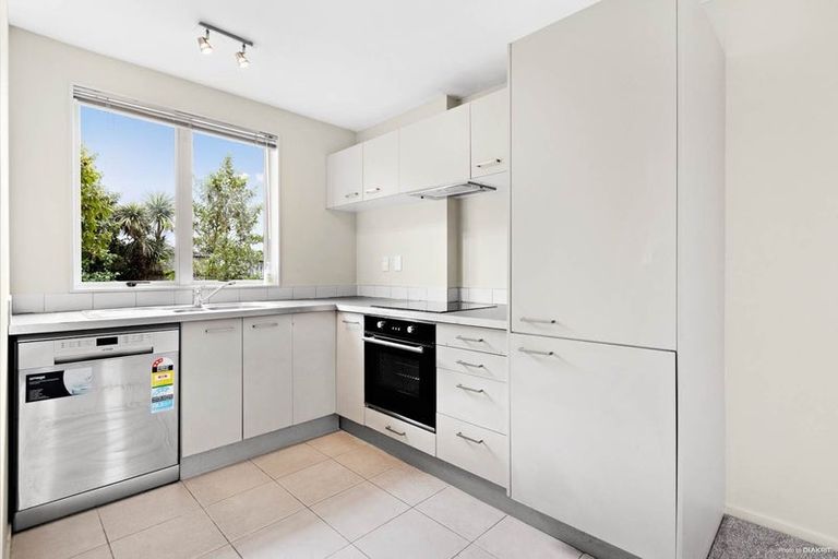 Photo of property in 85 Albionvale Road, Glen Eden, Auckland, 0602