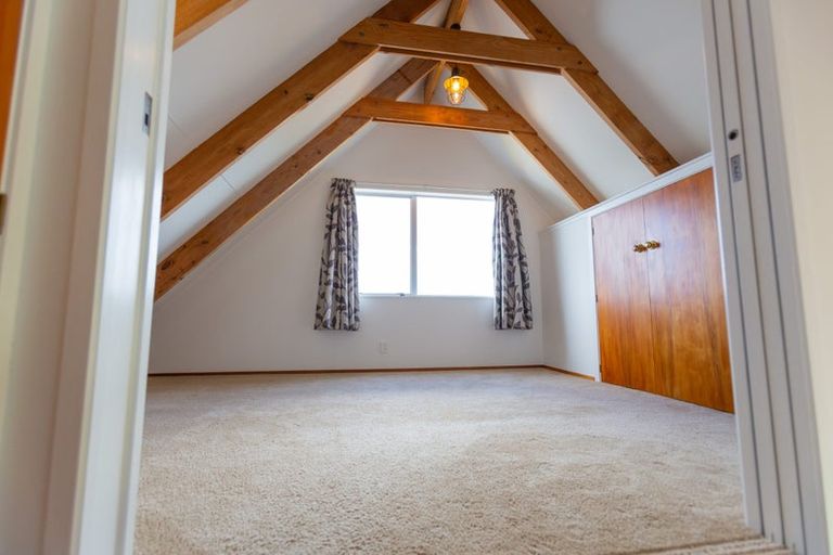 Photo of property in 1396 Whangaparaoa Road, Army Bay, Whangaparaoa, 0930