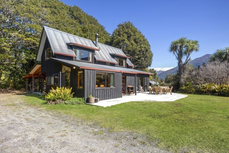 Photo of property in 23 Rata Road, Makarora, Wanaka, 9382
