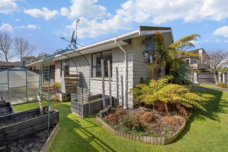 Photo of property in 8 Michigan Place, Burwood, Christchurch, 8083