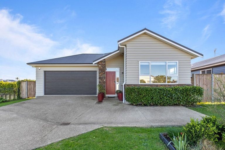 Photo of property in 30 Ara Kakara Avenue, Huapai, Kumeu, 0810